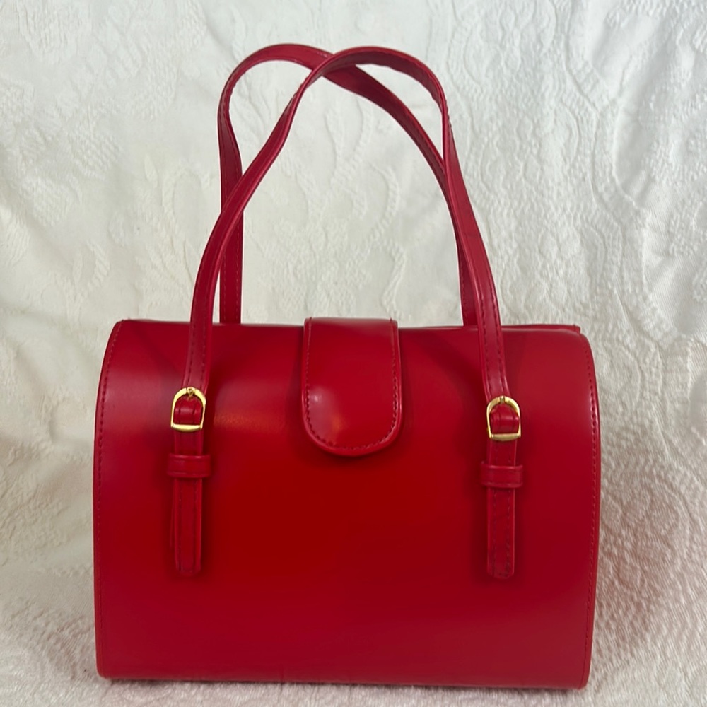 Red Jennifer Moore small (7-1/2”x5-1/2”) hard shell purse